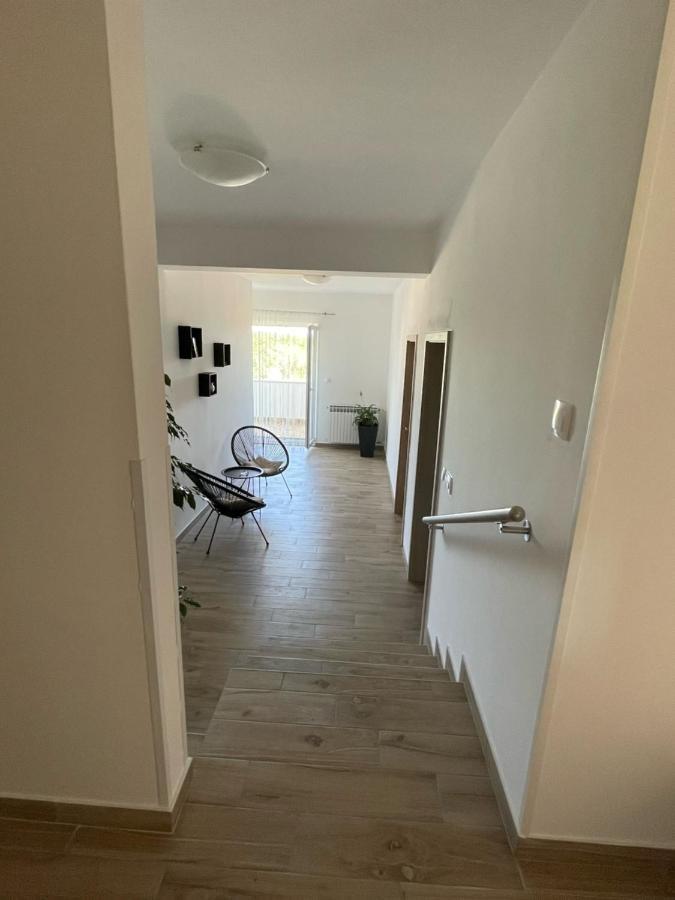 Apartman Varea Ližnjan Εξωτερικό φωτογραφία