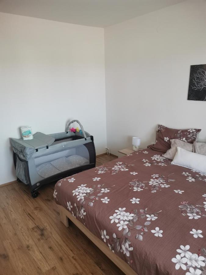 Apartman Varea Ližnjan Εξωτερικό φωτογραφία